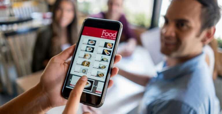 5 Fitur Aplikasi E-Menu untuk Kelola Bisnis Restoran