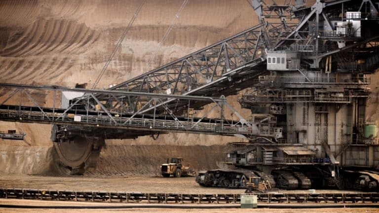 Manfaat Teknologi 4.0 untuk Program Pertambangan 